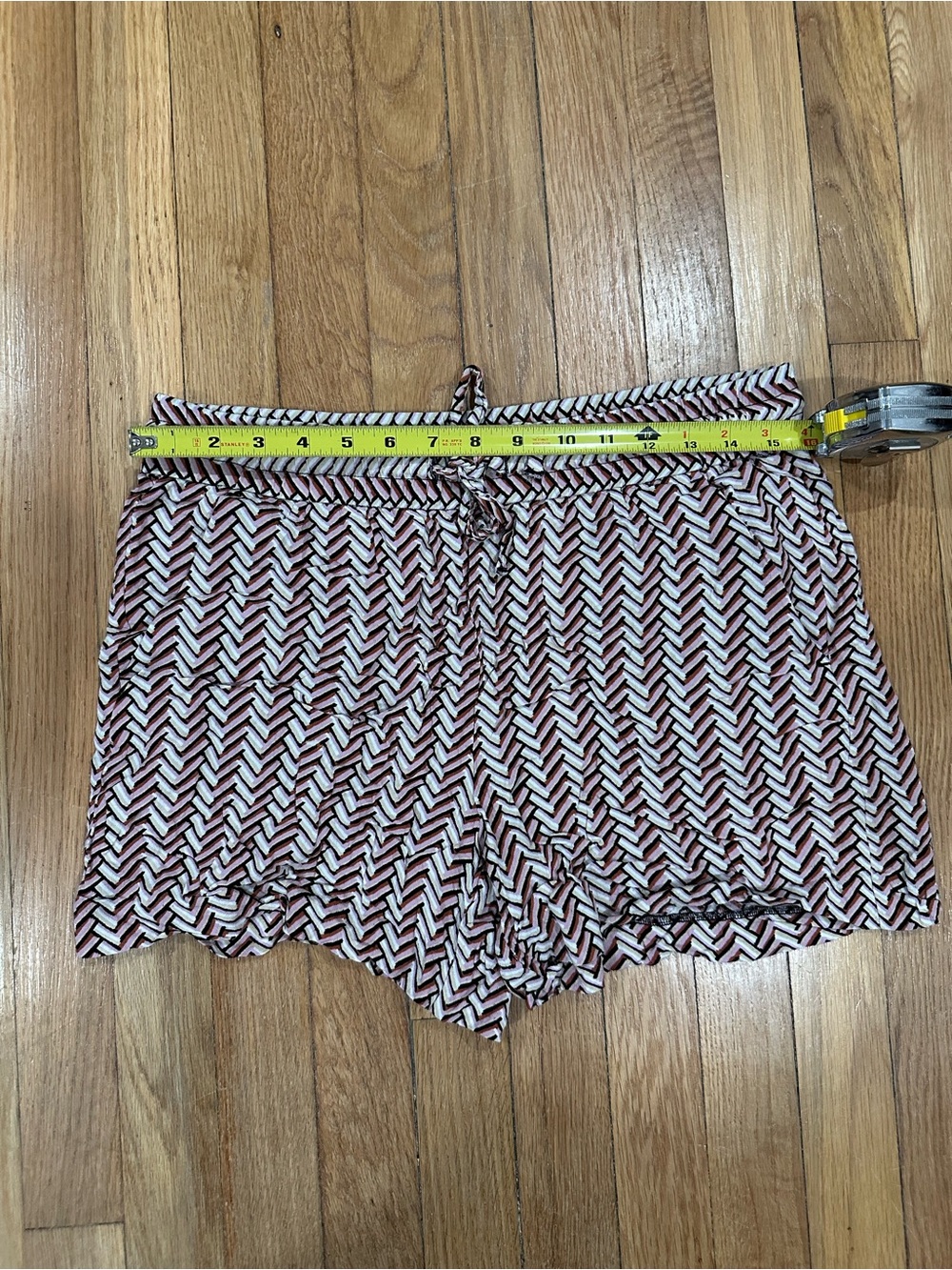 Ann Taylor Loft Women’s Small Chevron Patterned Shorts